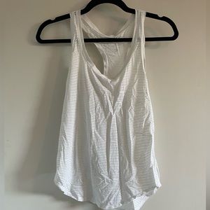 White stripe design lululemon tank top
